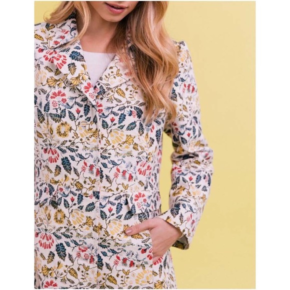 Gal Meets Glam Sabrina Floral Jacquard Coat Size XS - Picture 8 of 9